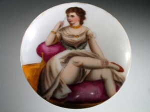 Porcelain medallion-image